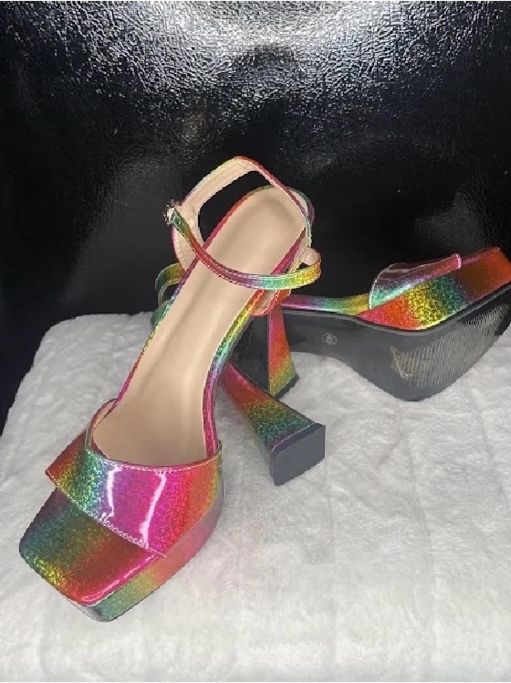 N/A eye catching